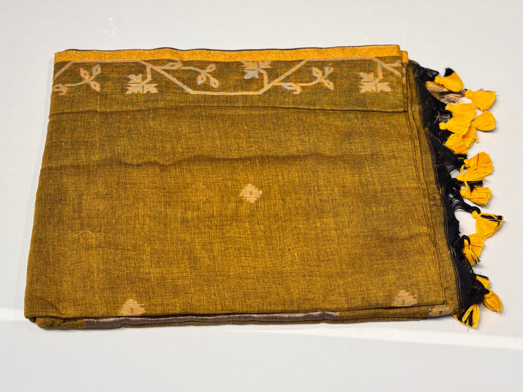 Mul Cotton Saree with Golden Zari